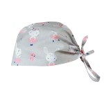 Czepek medyczny z troczkami - króliczki na szarym tle