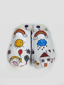 Air Clogs buty medyczne białe ze wzorem rysunki dziecięce