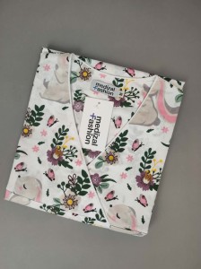 Bluza medyczna Flores - wiosenne zajączki