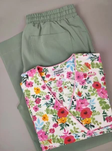 Bluza medyczna Flores - kwiatowe konfetti