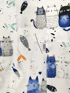 Bluza medyczna męska - kocia rodzina niebieska